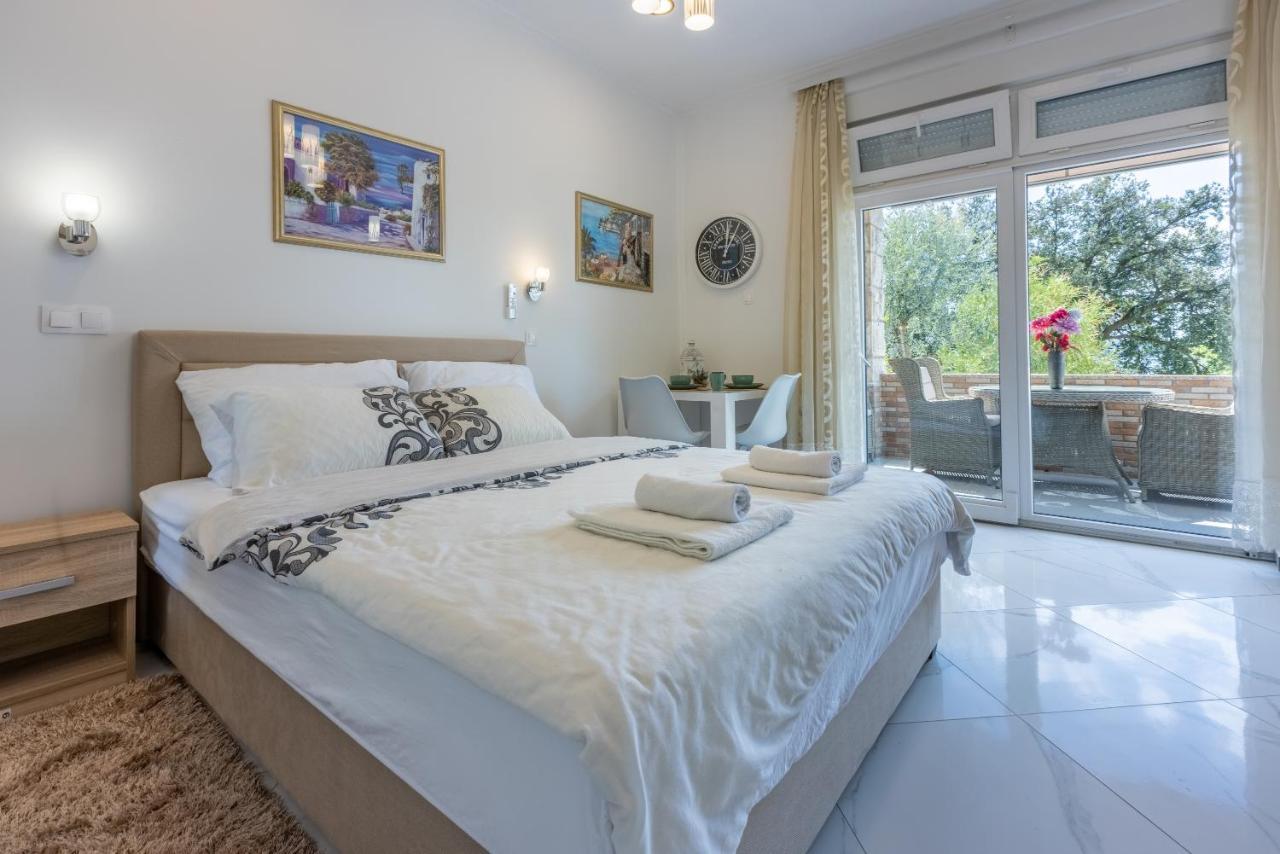 Villa Lucia Crikvenica Exterior foto